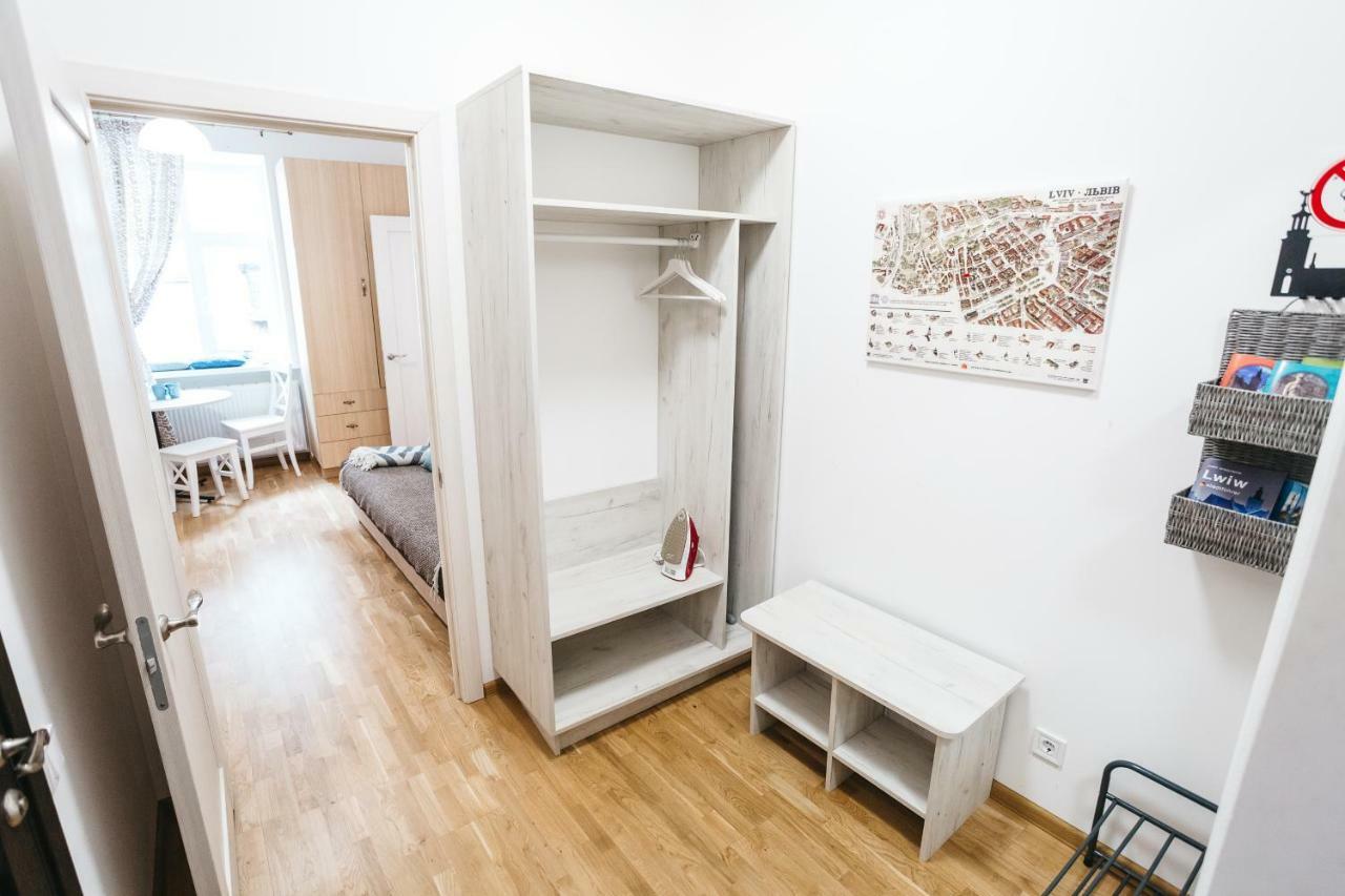 Krakivska 24 Apartment Lviv Bagian luar foto